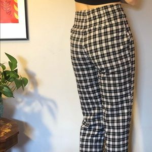Vintage high waisted plaid slacks.